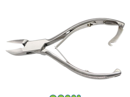 Pedicuretang met gebogen snijvlak, doorgestoken model. Met dubbele veer en slot. Lengte 14 cm. For Sale